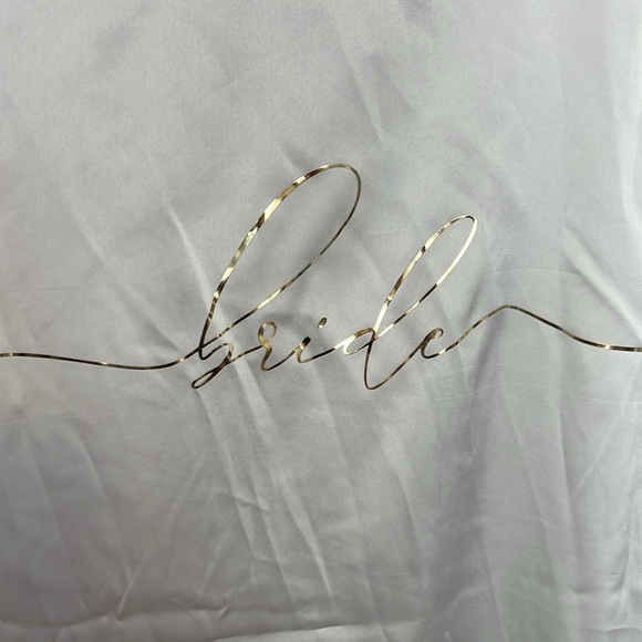 bridal robe - Picture 2 of 2